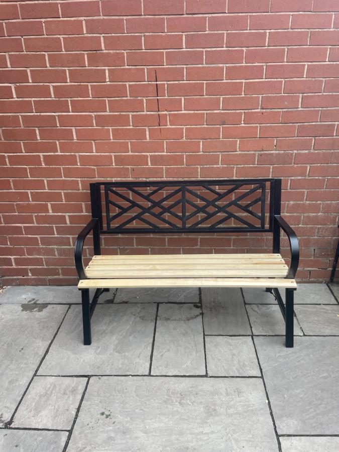 Appartamento Commuters Getaway Chesterfield Esterno foto